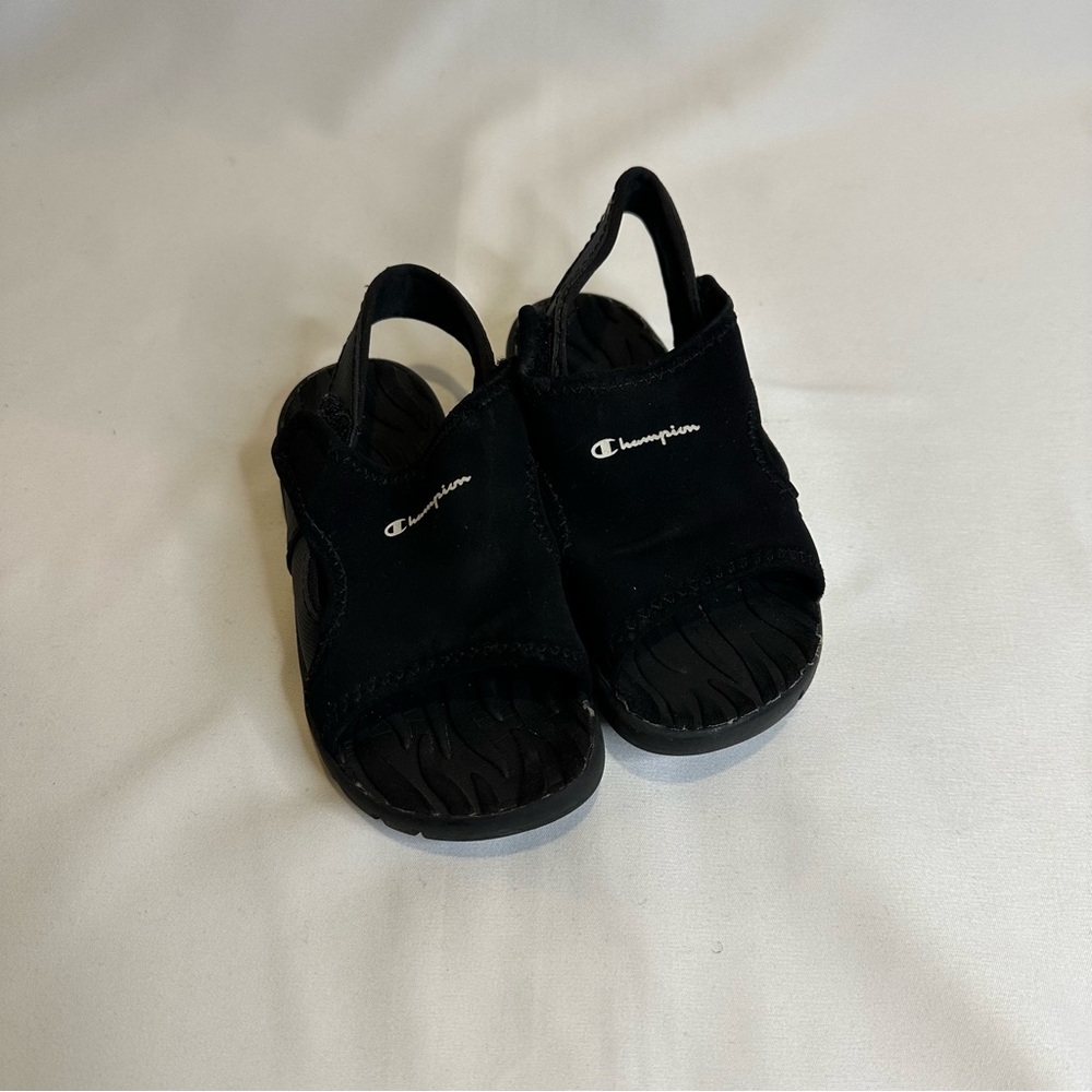 Champion Kids Black Open-Toe Sandals Size 9
